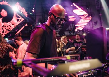 Black Coffee Hand Accident That Didn’t Stop Him From Making Himself A Fortune